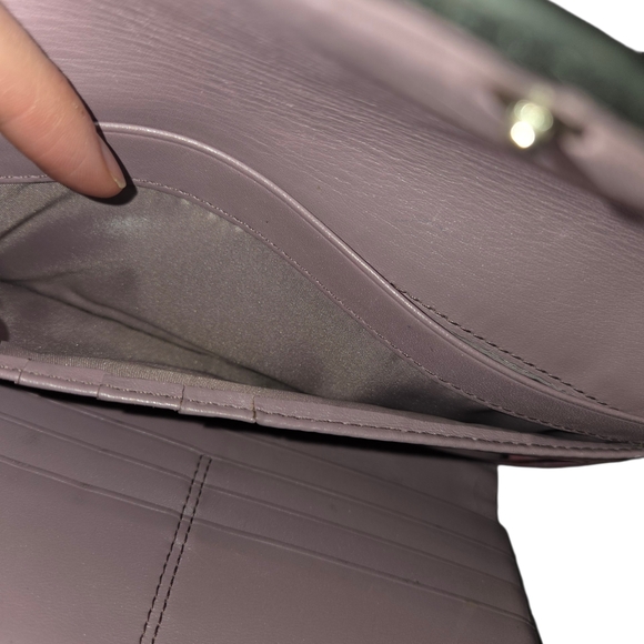 Coach Black Leather Women's Trifold Wallet - Picture 5 of 6